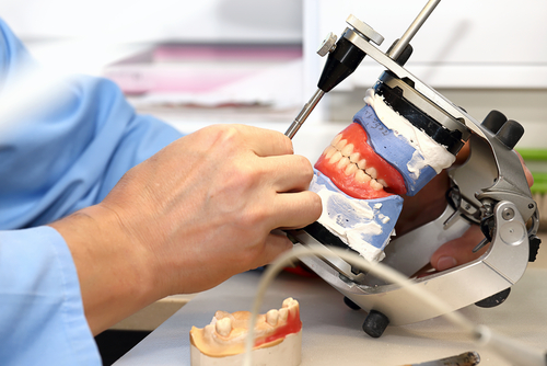 How to become a dental lab technician?